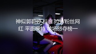 【cos系列】她似乎真的很享受，所以你让她每天早上吞下你的阴茎并吞下你的精液。月野渚